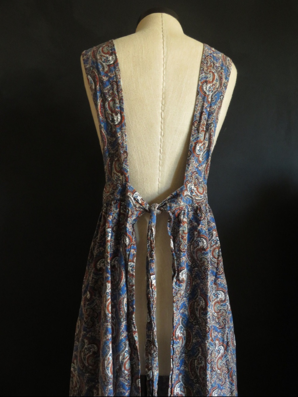 True 1970's Vintage Paisley Maxi Apron Blue & Brown Very miu miu - Picture 5 of 7